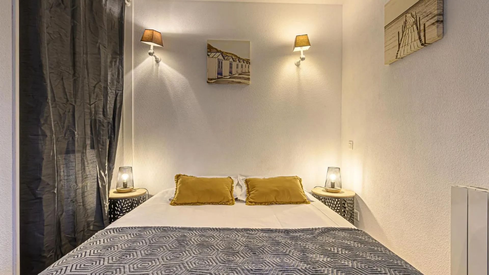 Apartment Oceania II By Interhome Legenes